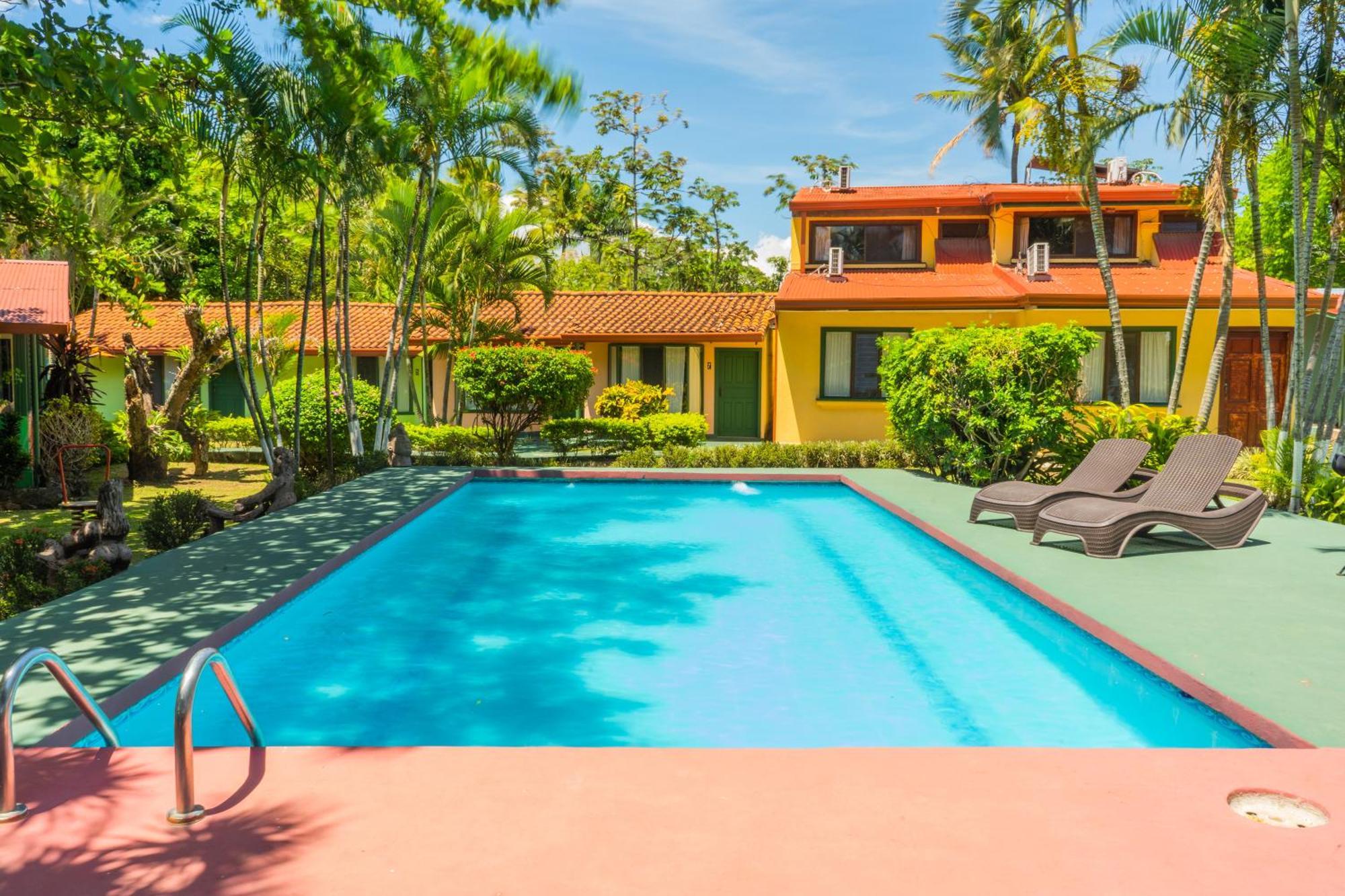 Hotel Bristol Aeropuerto Animas  Ngoại thất bức ảnh