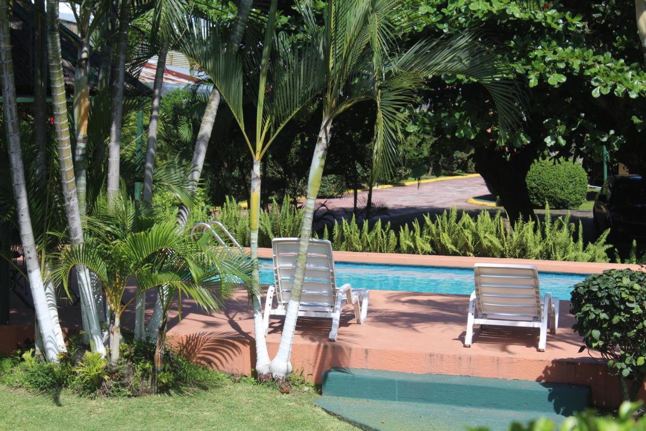 Hotel Bristol Aeropuerto Animas  Ngoại thất bức ảnh